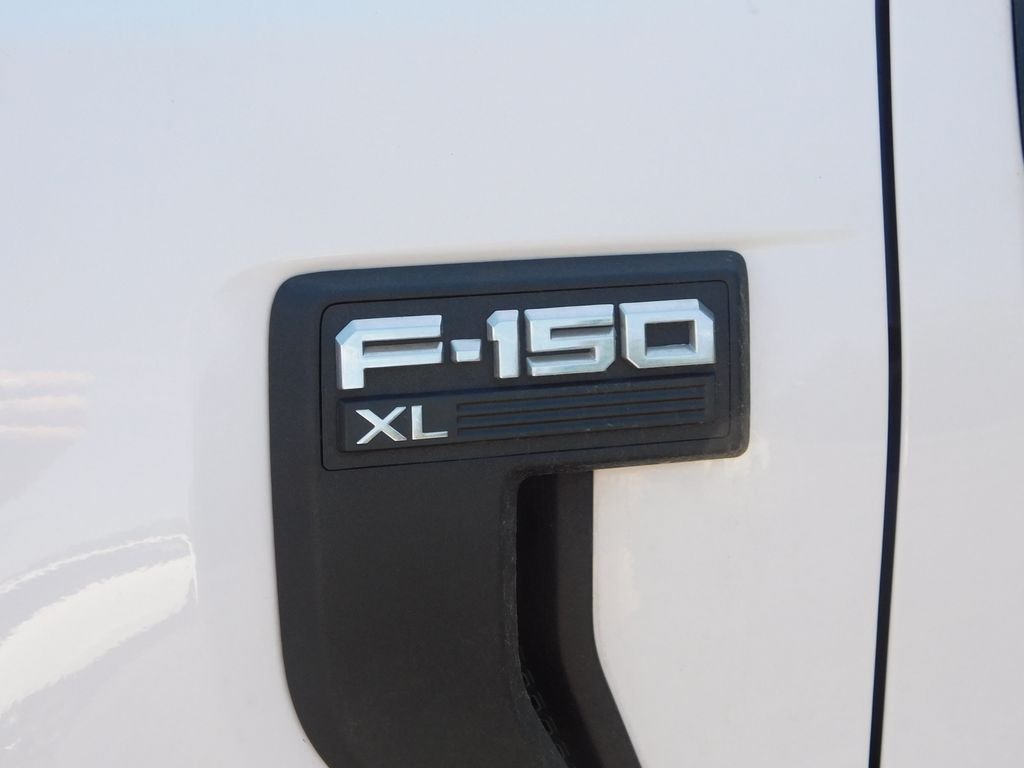 Used 2022 White Ford XL image 38