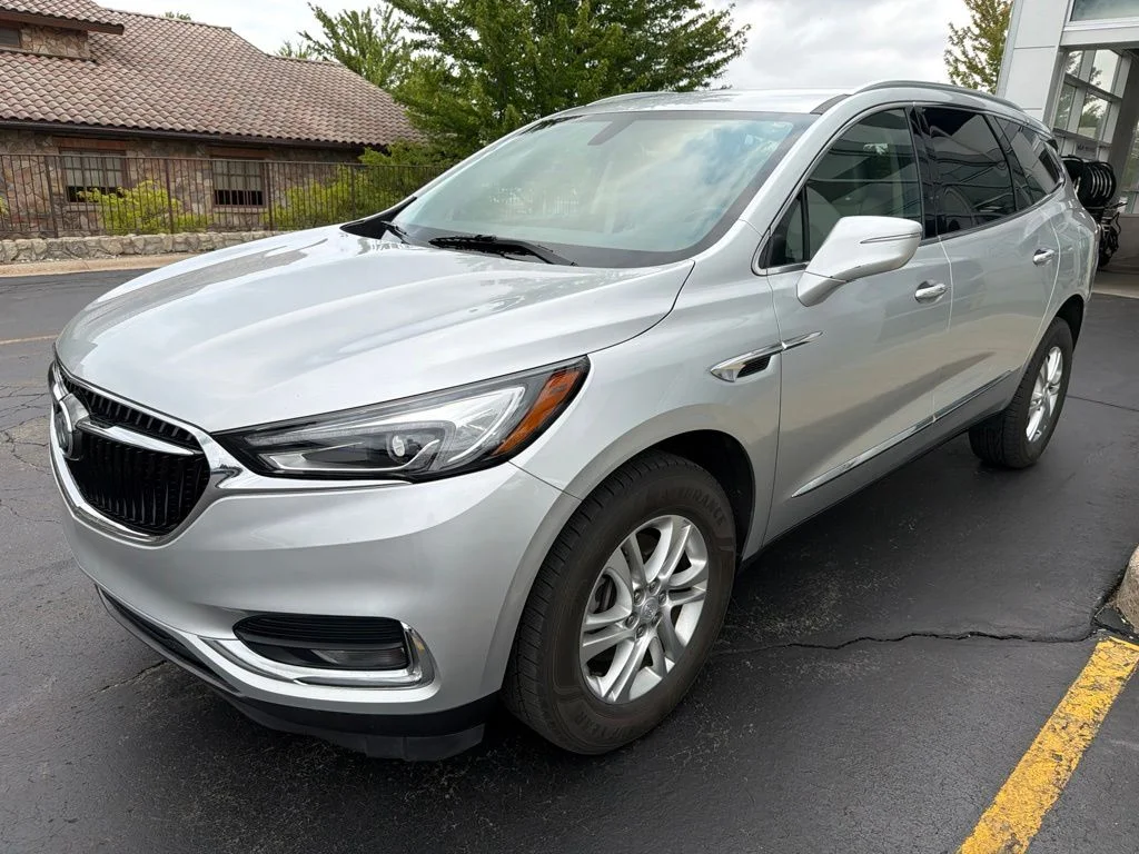 Used 2018 Quicksilver Metallic Buick Essence image 3