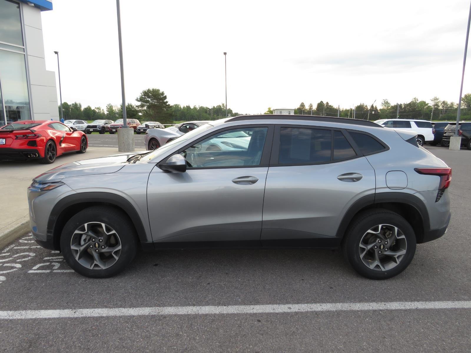 Used 2024 Sterling Gray Metallic Chevrolet LT image 7