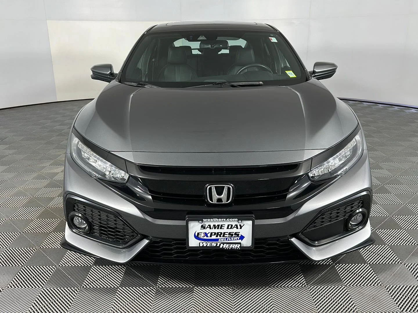 Used 2019 Polished Metal Metallic Honda Sport Touring image 17