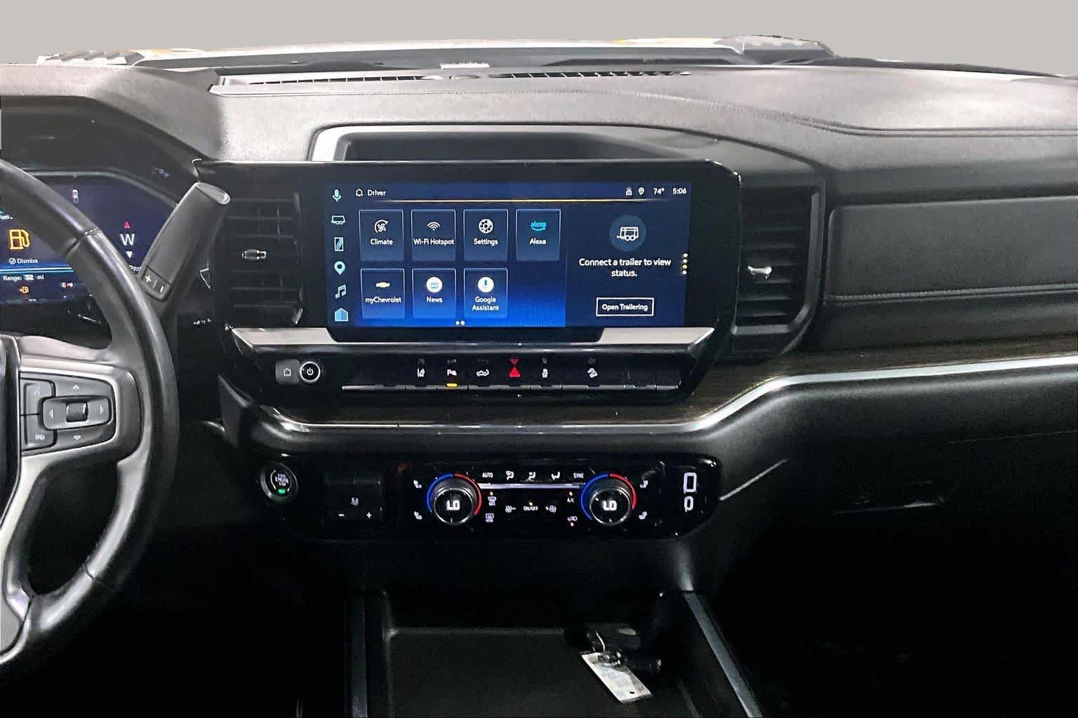 Used 2025 Summit White Chevrolet LT image 7