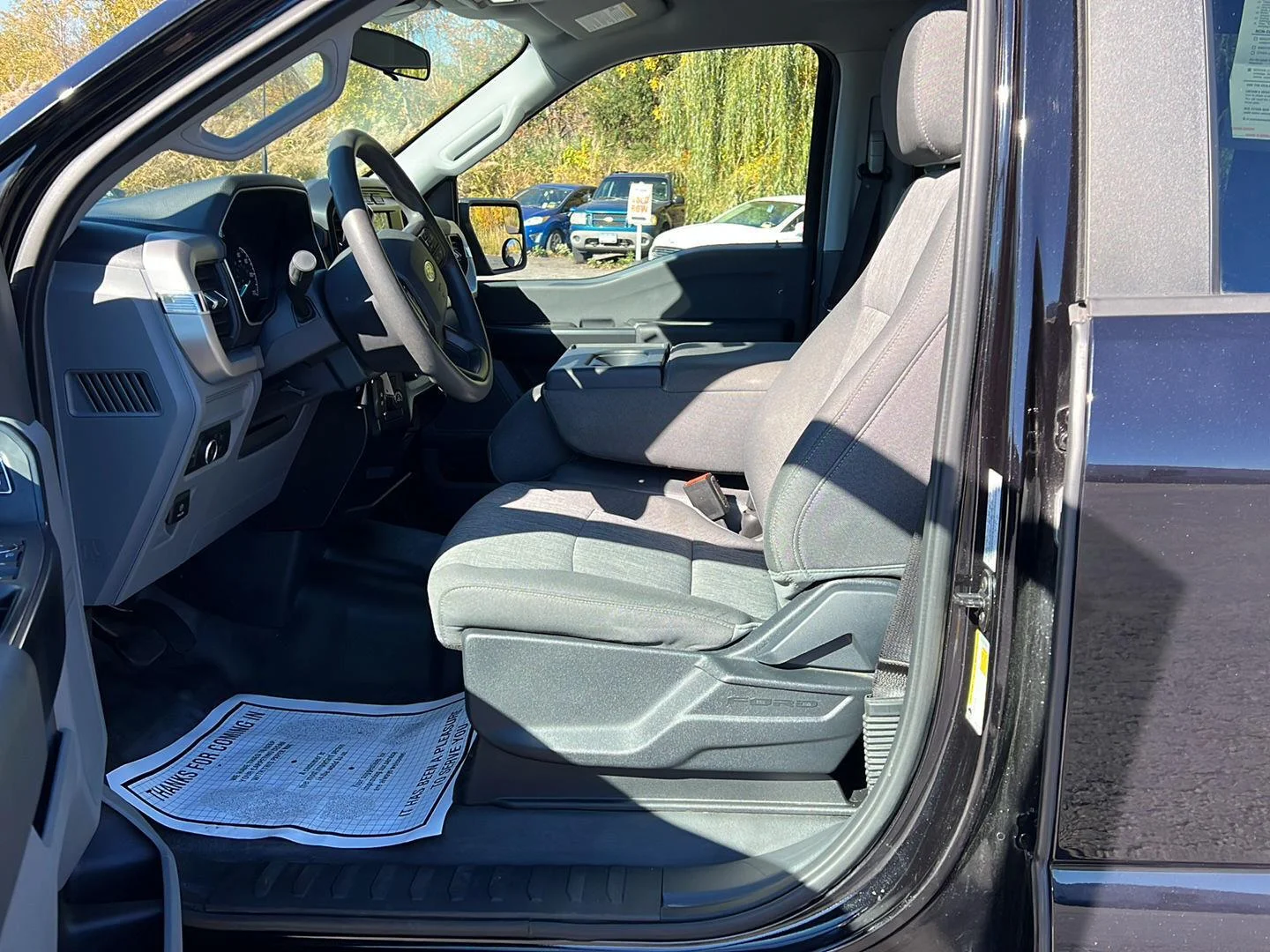 Used 2022 Agate Black Ford XL image 4