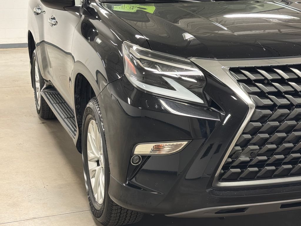 Used 2021 Black Lexus 460 image 5