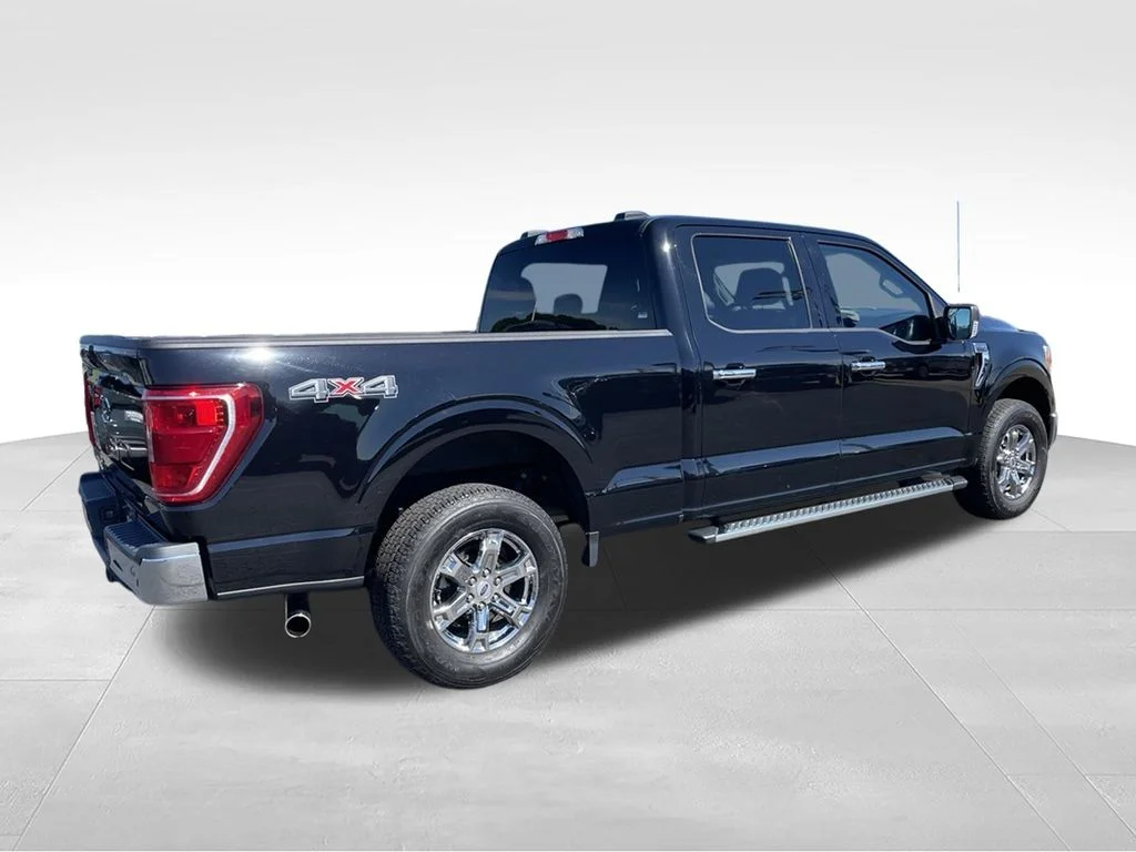 Used 2022 Black Metallic Ford XLT image 4