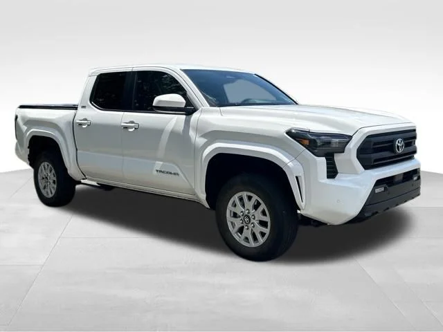 Used 2024 White Toyota SR5 image 7