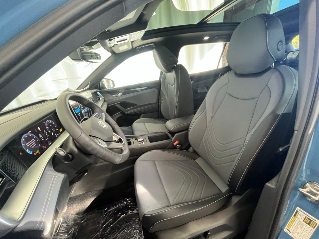 2026 Volkswagen Tiguan SE R-LINE BLACK - Photo 10