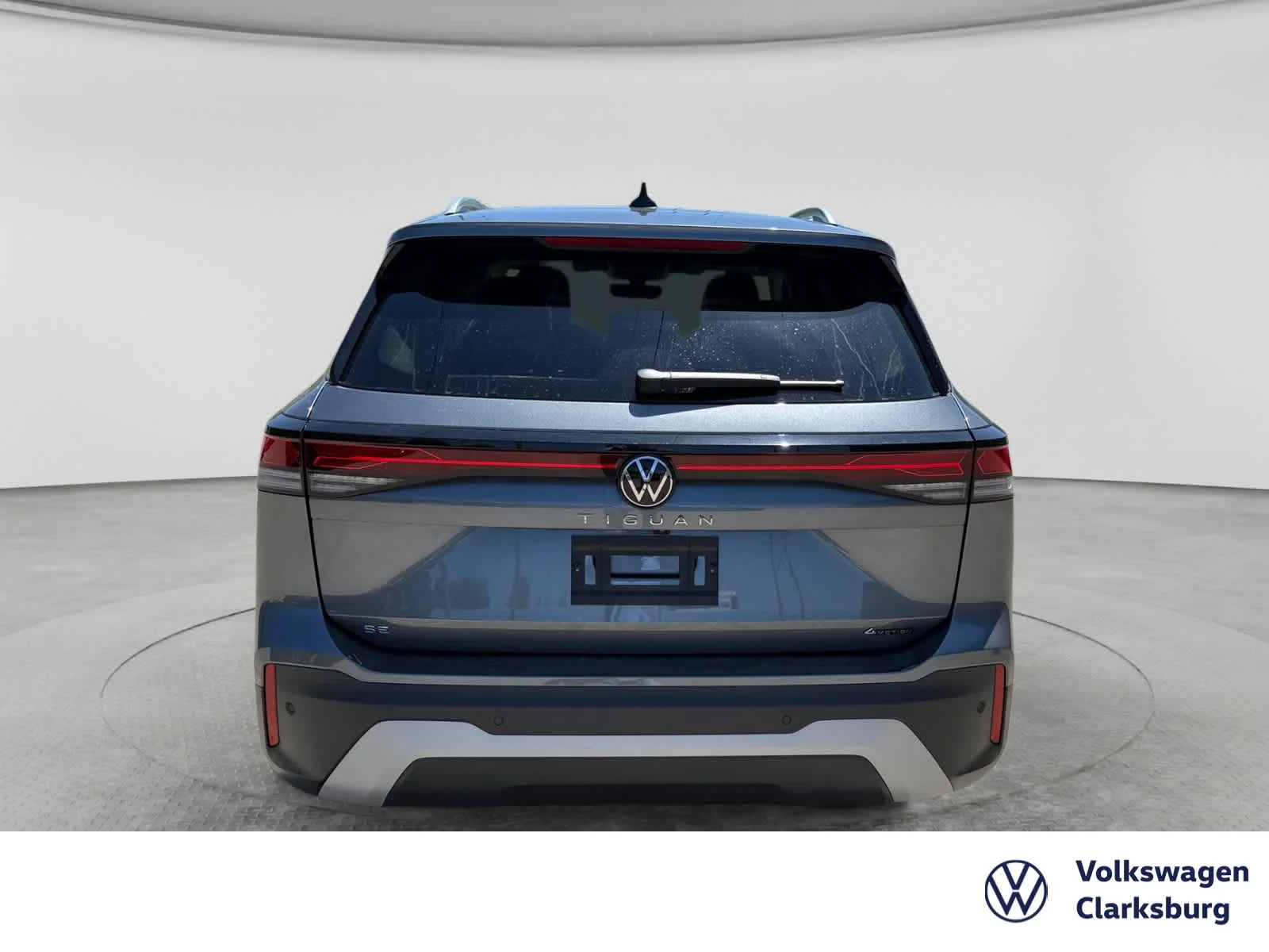 New 2026 Platinum Gray Metallic Volkswagen SE image 23