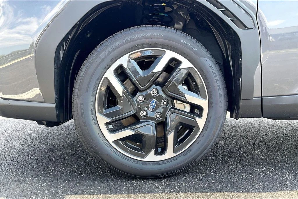 New 2026 MAGNETITE GRAY METALLIC Subaru Limited Hybrid image 12