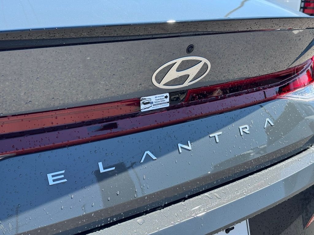 2026 Hyundai Elantra SEL Sport - Photo 12