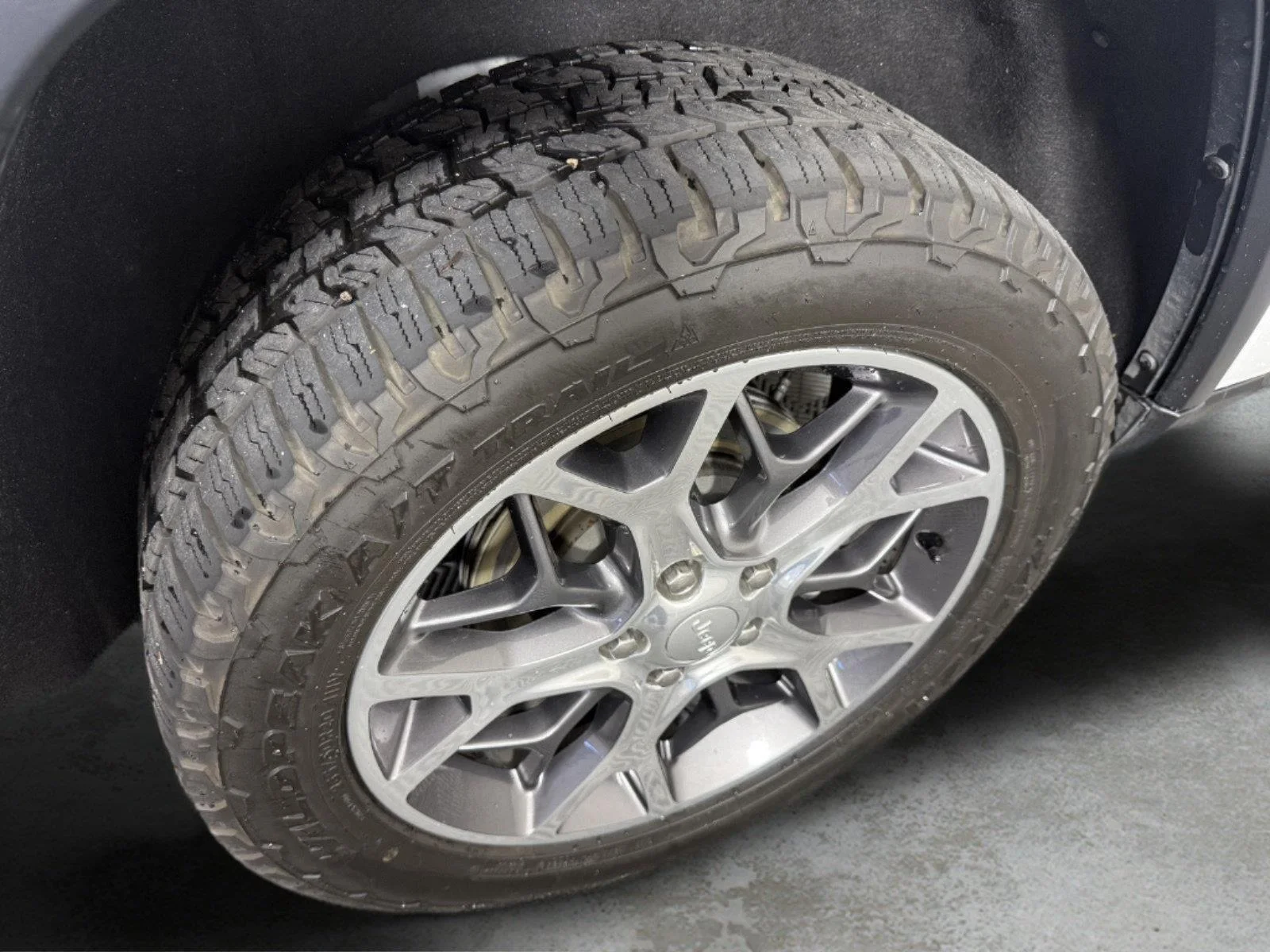 Used 2022 Bright White Clearcoat Jeep Limited image 20