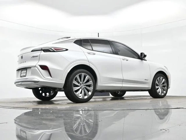 Used 2024 White Frost Tricoat Buick Avenir image 31