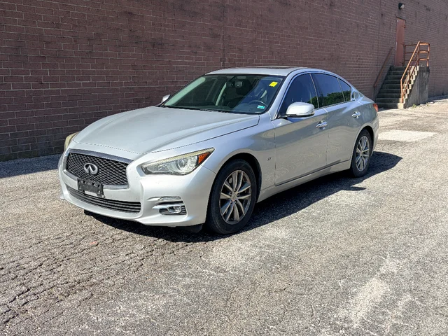 2015 INFINITI Q50 Premium