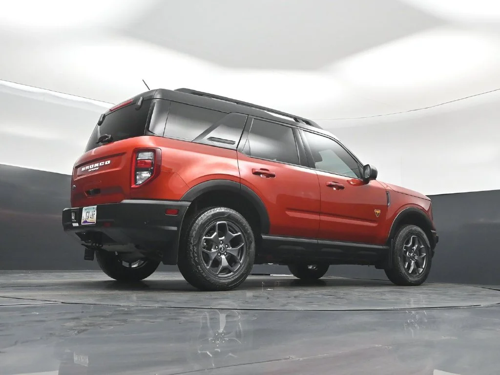 Used 2023 Red Ford Badlands image 43