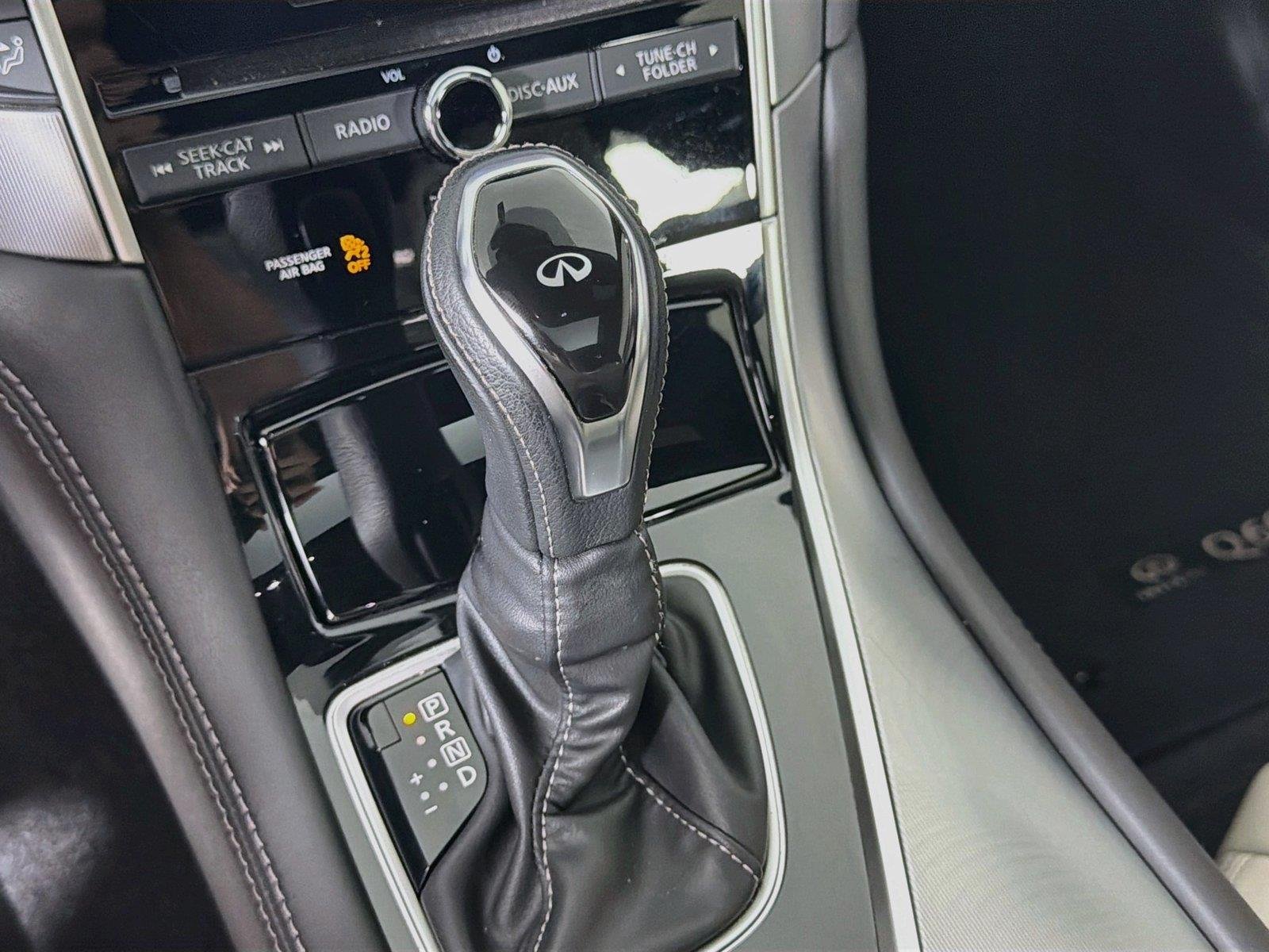 Used 2018 Graphite Shadow INFINITI 3.0t LUXE image 15