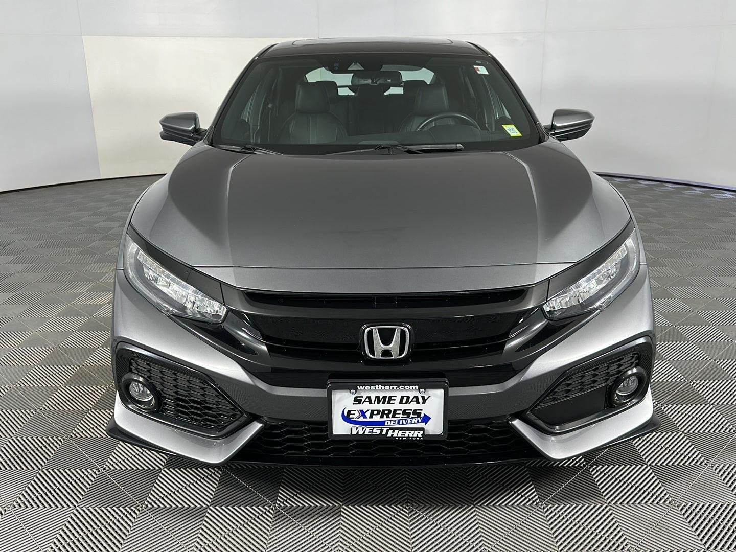 Used 2019 Polished Metal Metallic Honda Sport Touring image 17
