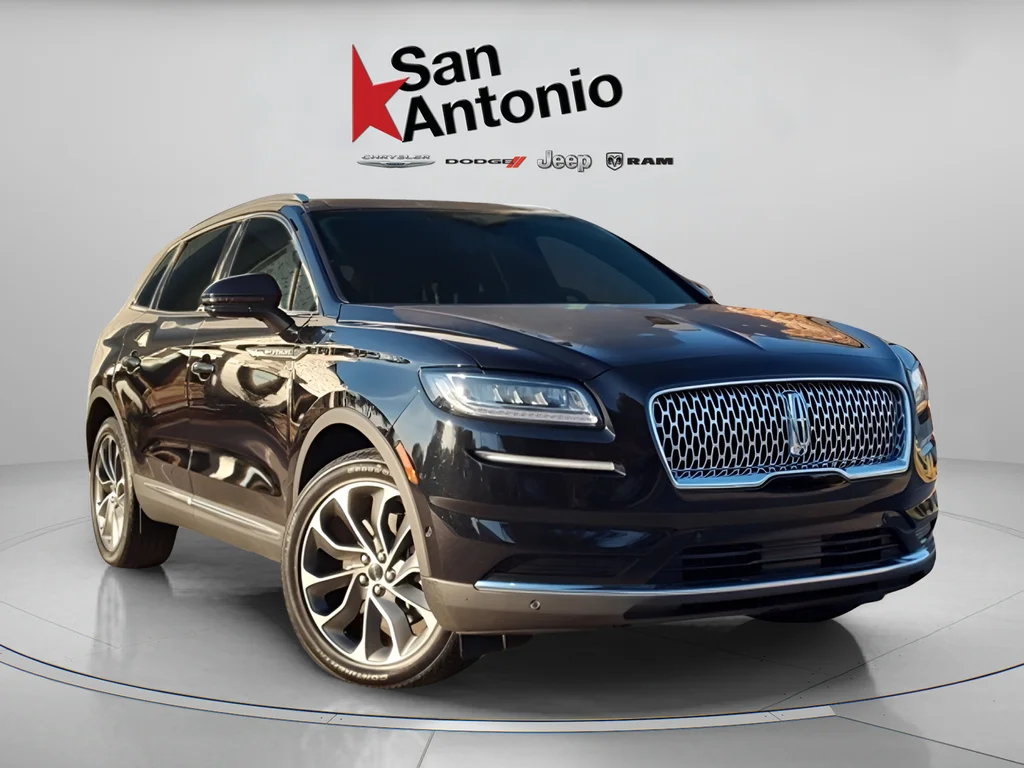 2021 Lincoln Nautilus Reserve AWD's photo
