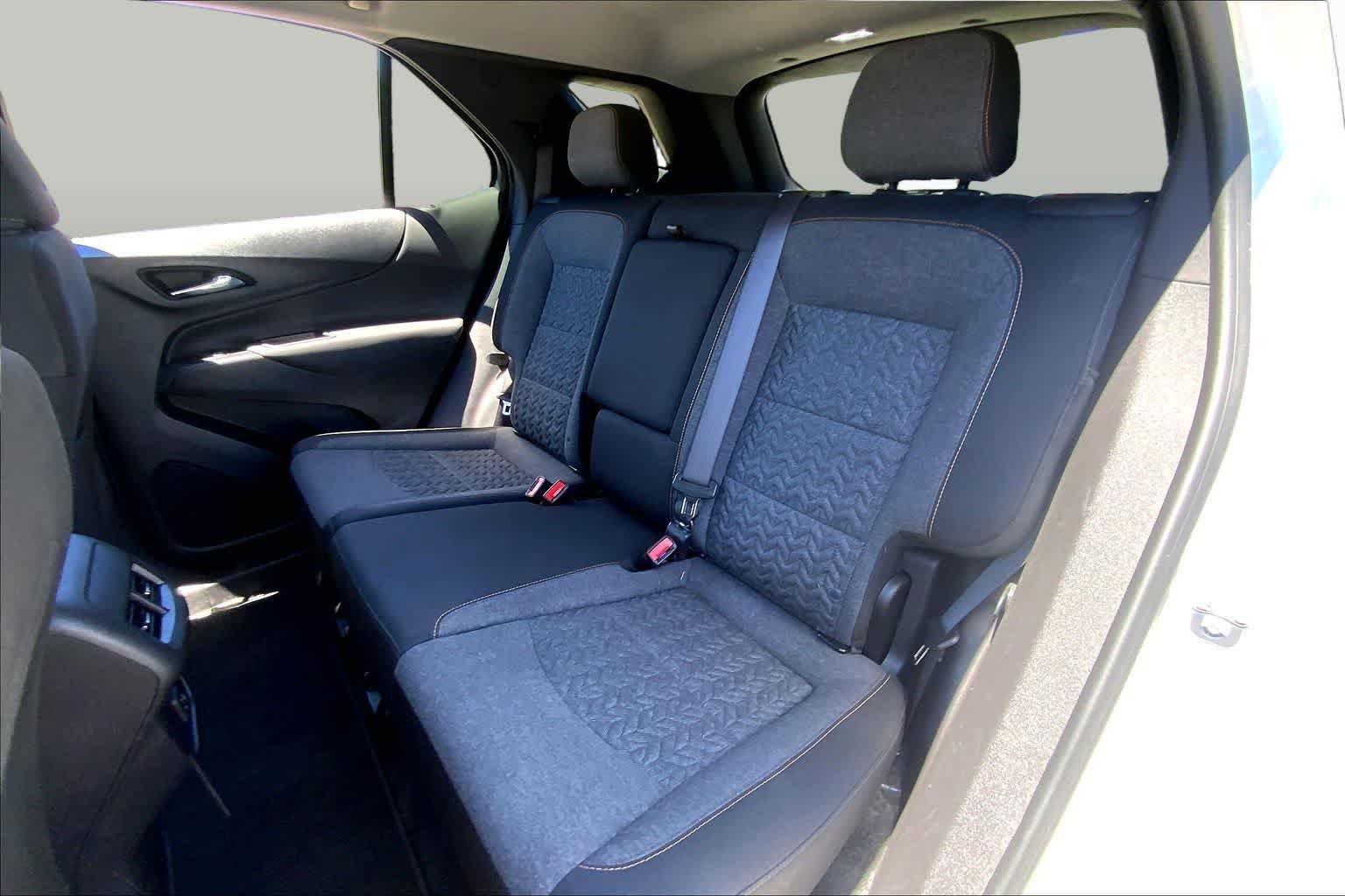 Used 2024 Summit White Chevrolet LT image 20