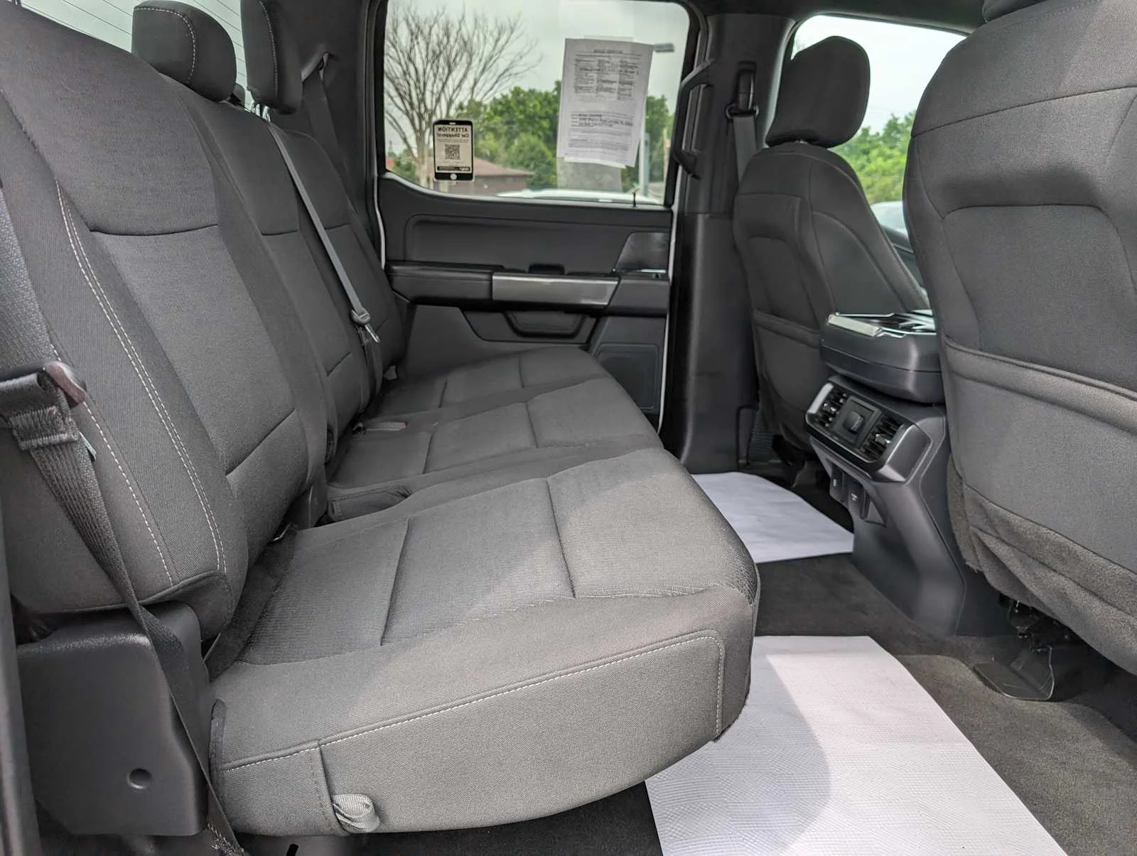 Used 2023 Oxford White Ford XLT image 44