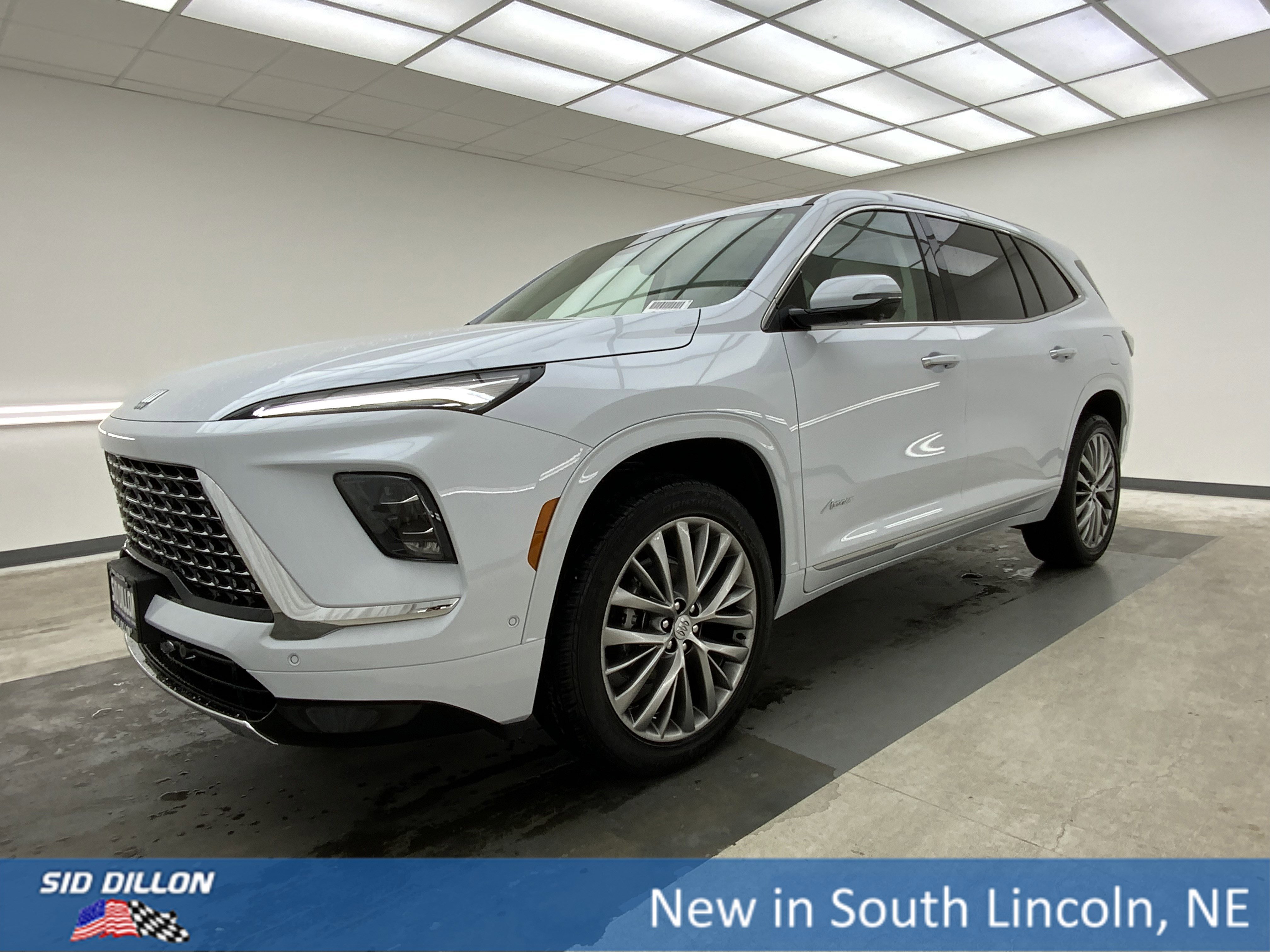 2026 Buick Enclave Avenir AWD's photo