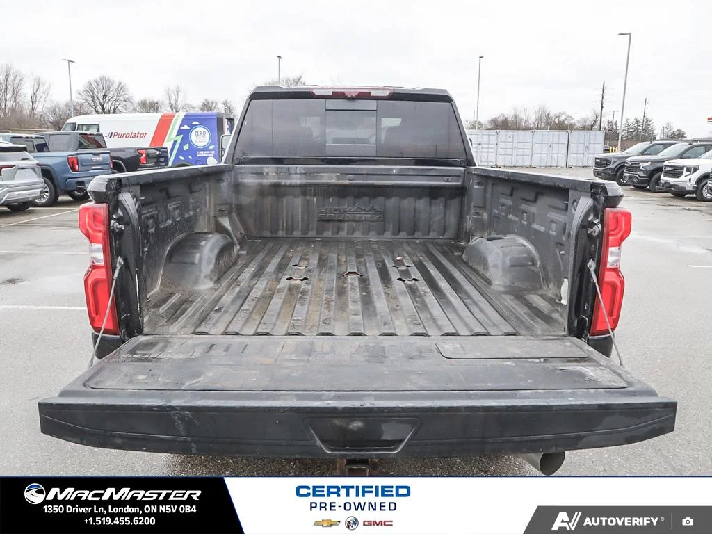 Certified Used 2022  Chevrolet High Country image 14