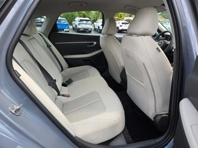 Used 2025 Blue Hyundai SEL image 19