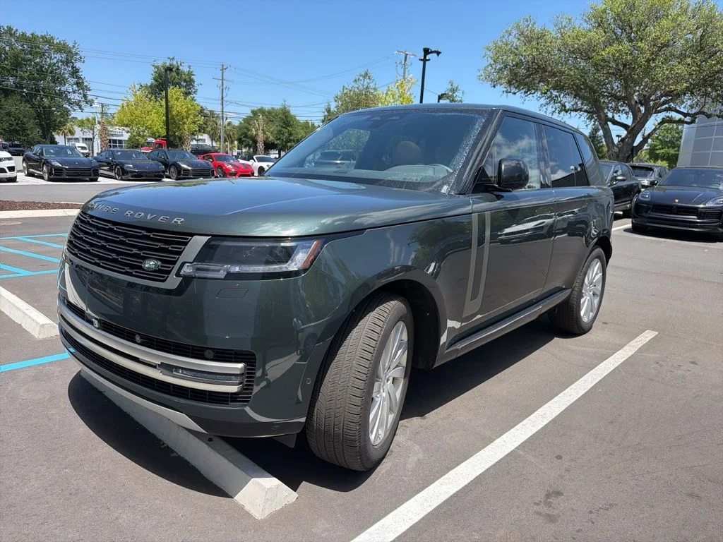 2025 Land Rover Range Rover 3.0 SE SWB's photo
