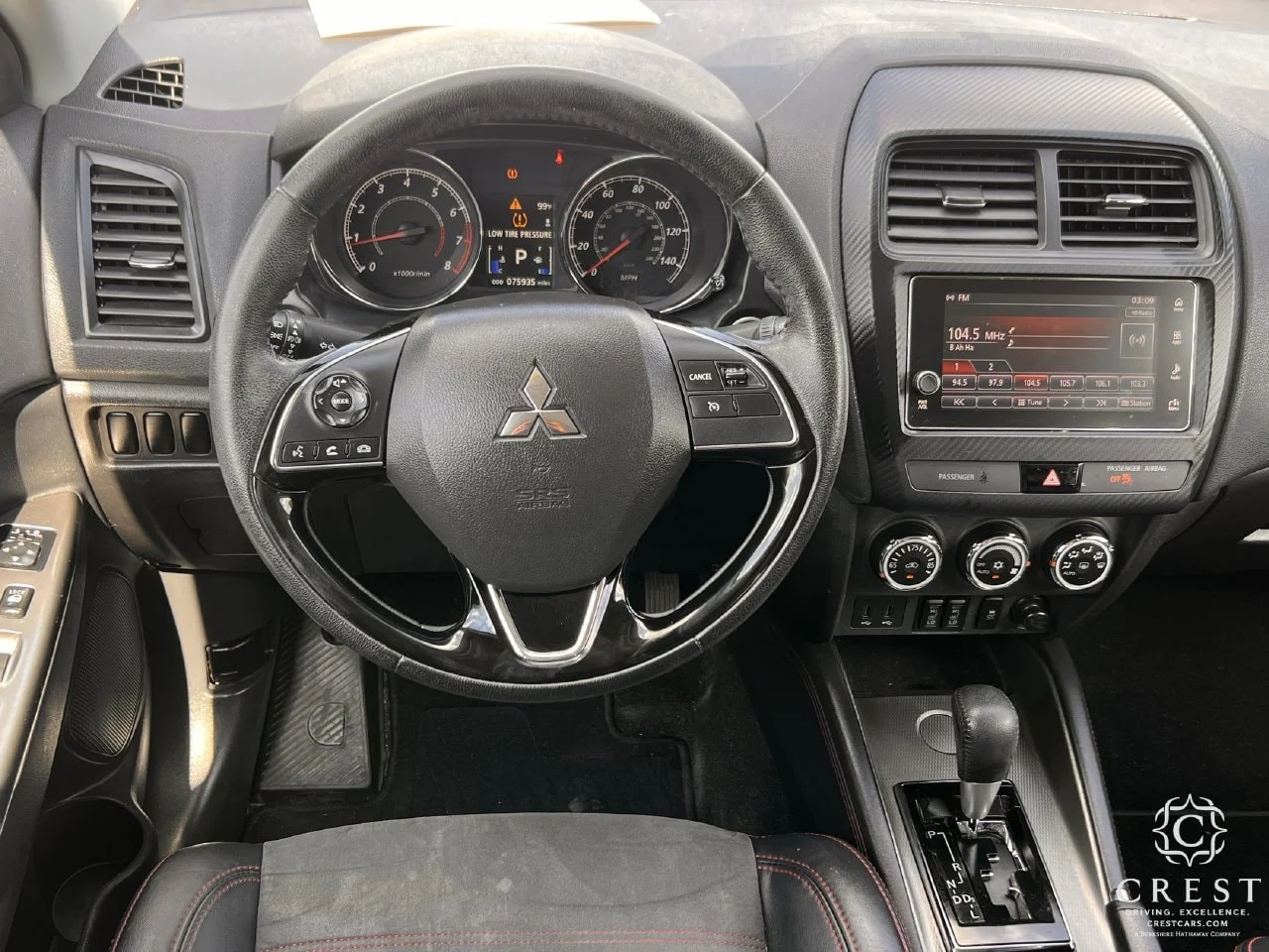 Used 2018 Labrador Black Mitsubishi 2.4 SE image 10