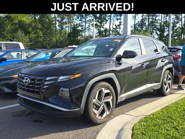Certified Used 2023 Black Hyundai SEL image 1
