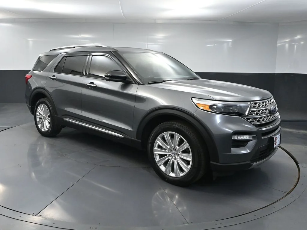 Certified Used 2022 Gray Ford Limited image 1