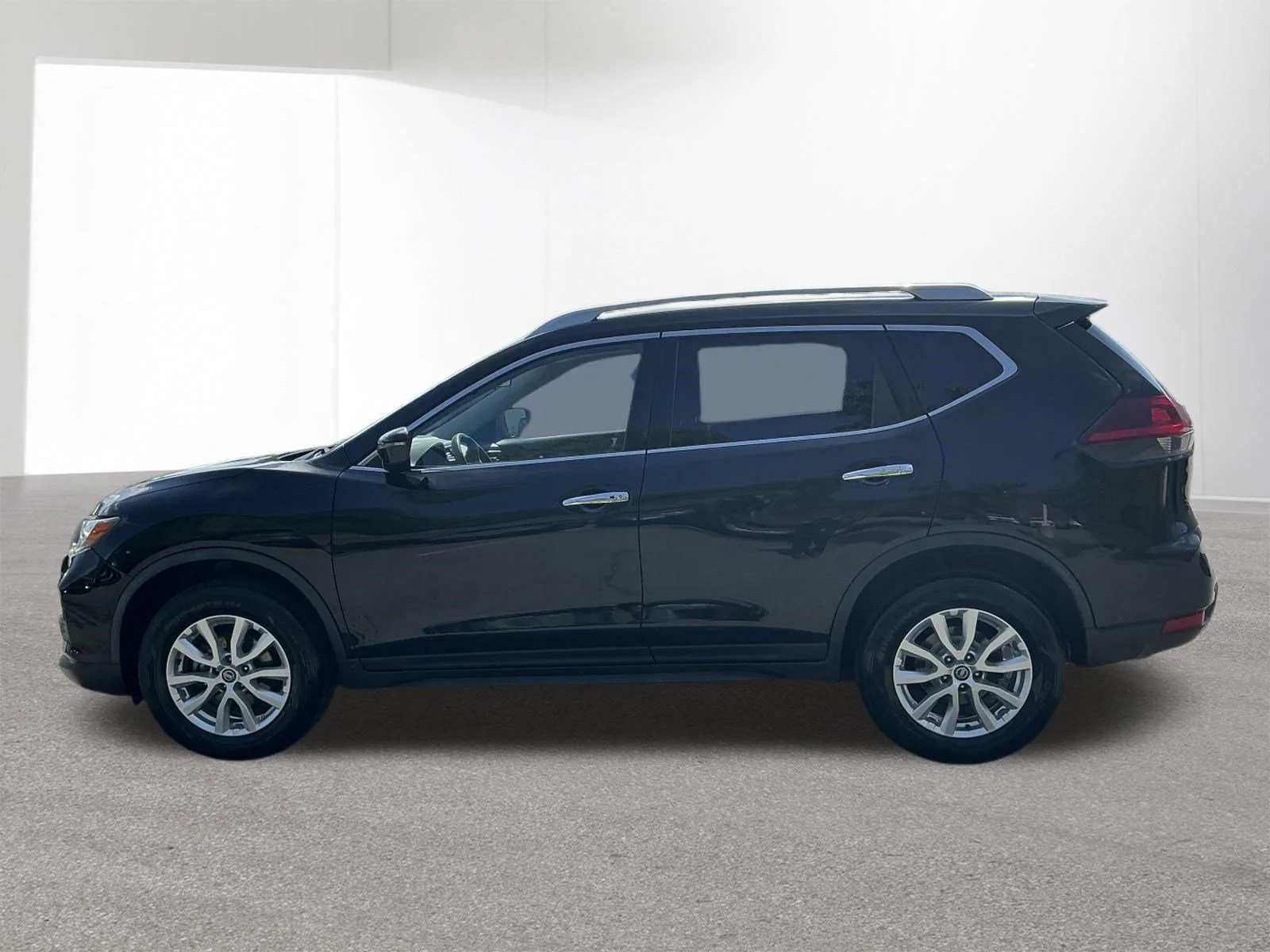 Used 2020 Magnetic Black Pearl Nissan SV image 6