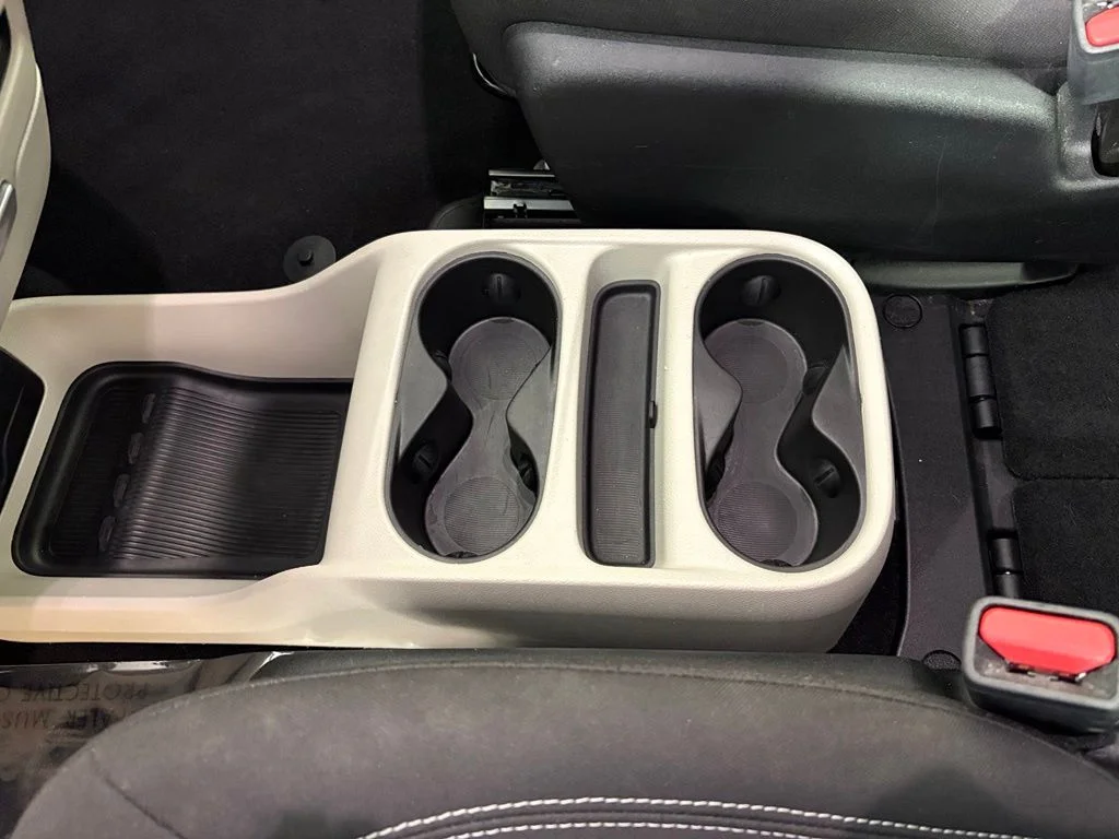 Used 2023 White Chrysler LX image 35