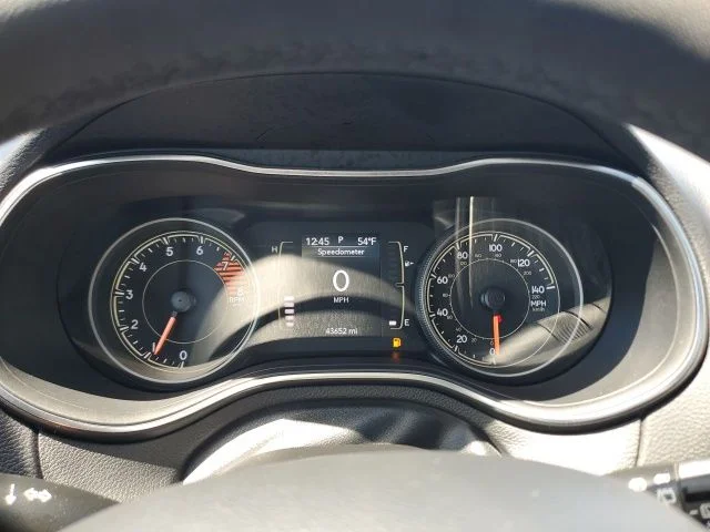 Used 2022 Gray Jeep X image 25
