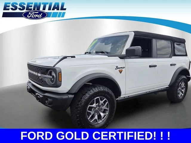 Certified Used 2025 Oxford White Ford Badlands image 1