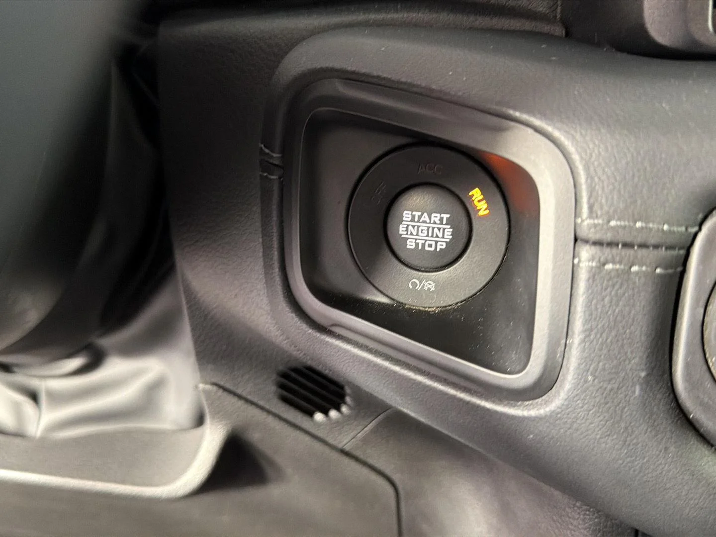 Used 2024 Firecracker Red Clearcoat Jeep Sahara image 29