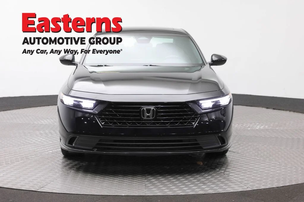 Used 2025 Black Honda Sport-L image 2