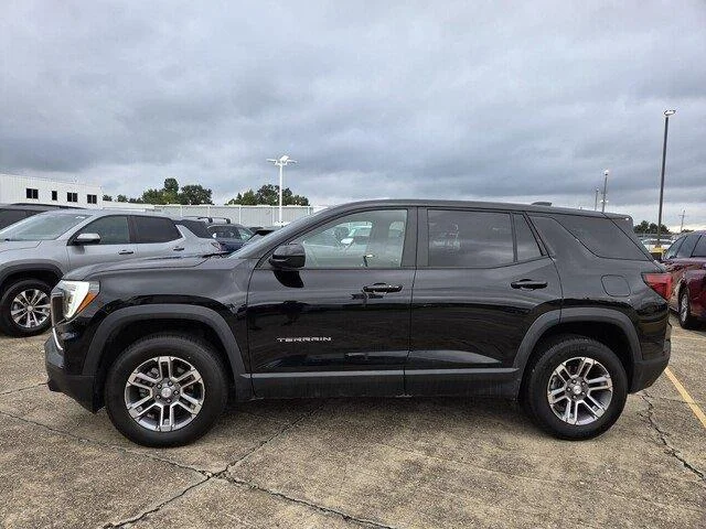 Used 2026 Ebony Twilight Metallic GMC FWD Elevation image 9