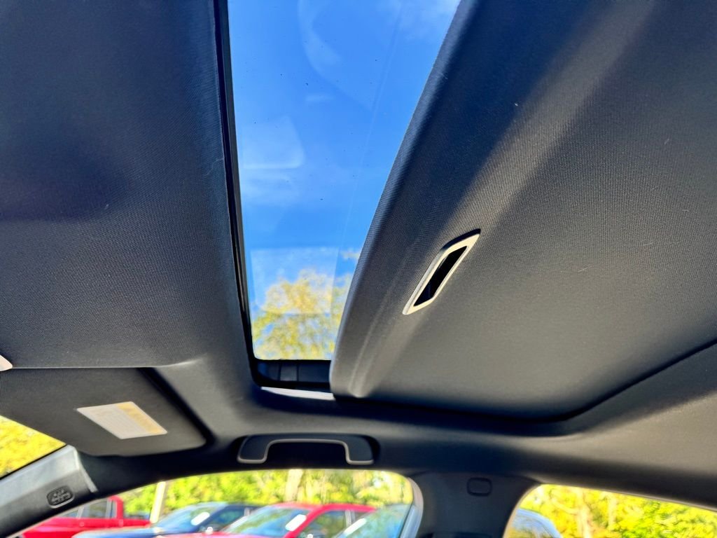 2025 Honda Civic Hatchback Sport - Photo 21