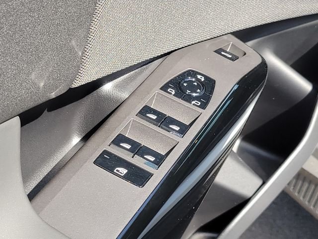 New 2026 White BMW 30 xDrive image 19