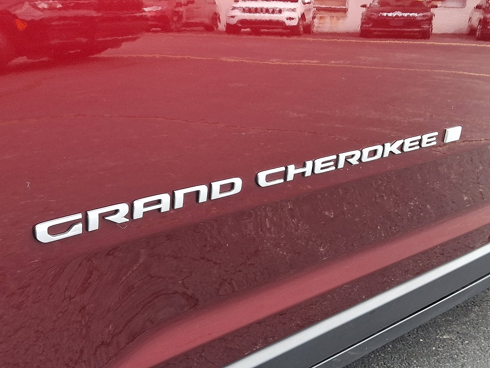 Certified Used 2025 Velvet Red Pearlcoat Jeep Limited image 31