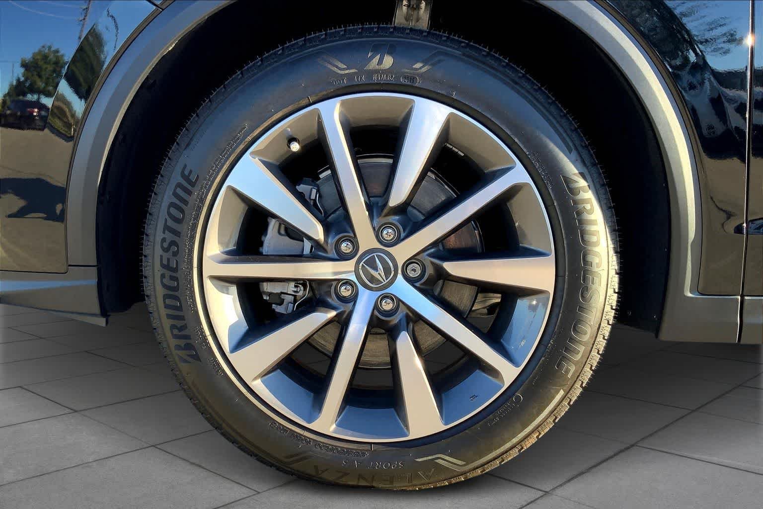New 2026 Majestic Black Pearl Acura w/Technology Package image 9