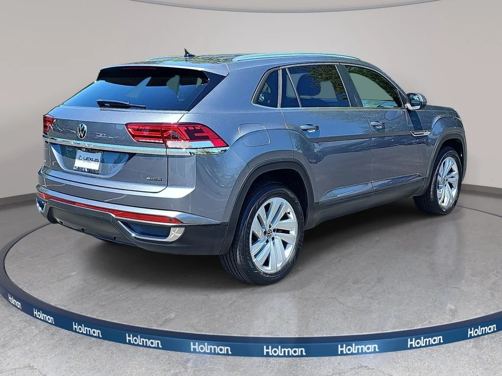 Used 2023  Volkswagen 2.0T SE w/Technology image 8