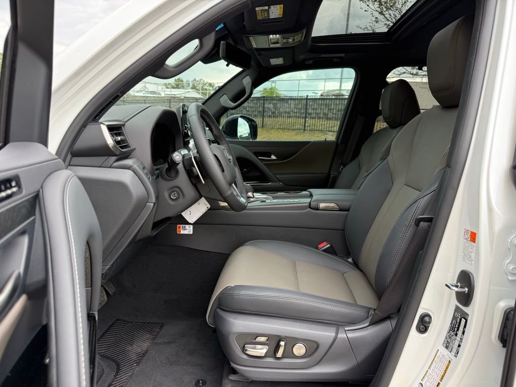 New 2026 Eminent White Pearl Lexus LX 700h OVERTRAIL image 20