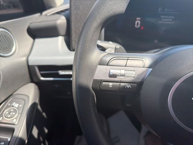 Used 2025 Red Hyundai SEL image 35