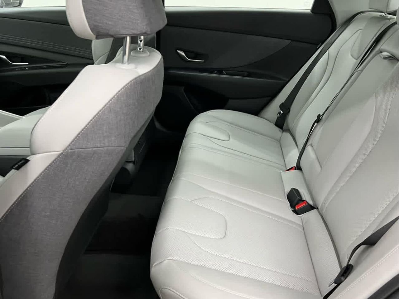 New 2026 Amazon Gray Hyundai Limited image 59