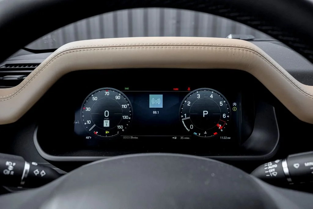 New 2026 Carpathian Grey Land Rover X-Dynamic SE image 12