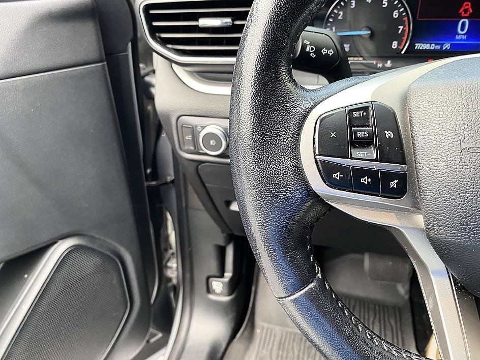 Used 2021 Silver Metallic Ford XLT image 13
