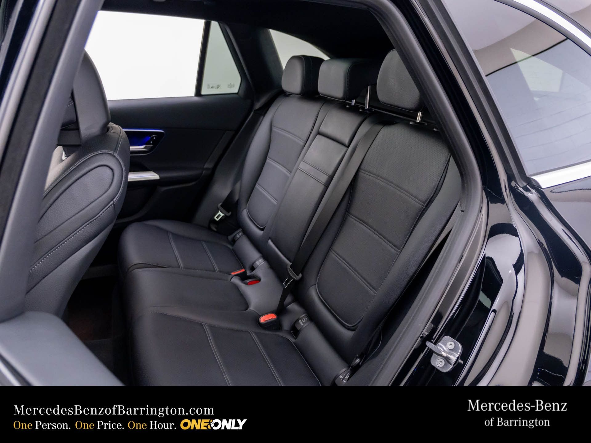 New 2026 Black Mercedes-Benz GLC 300 image 19