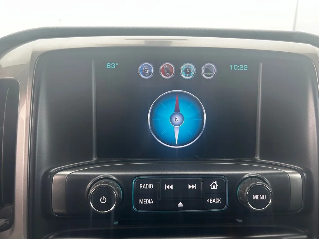 Used 2018 White Chevrolet LT image 17