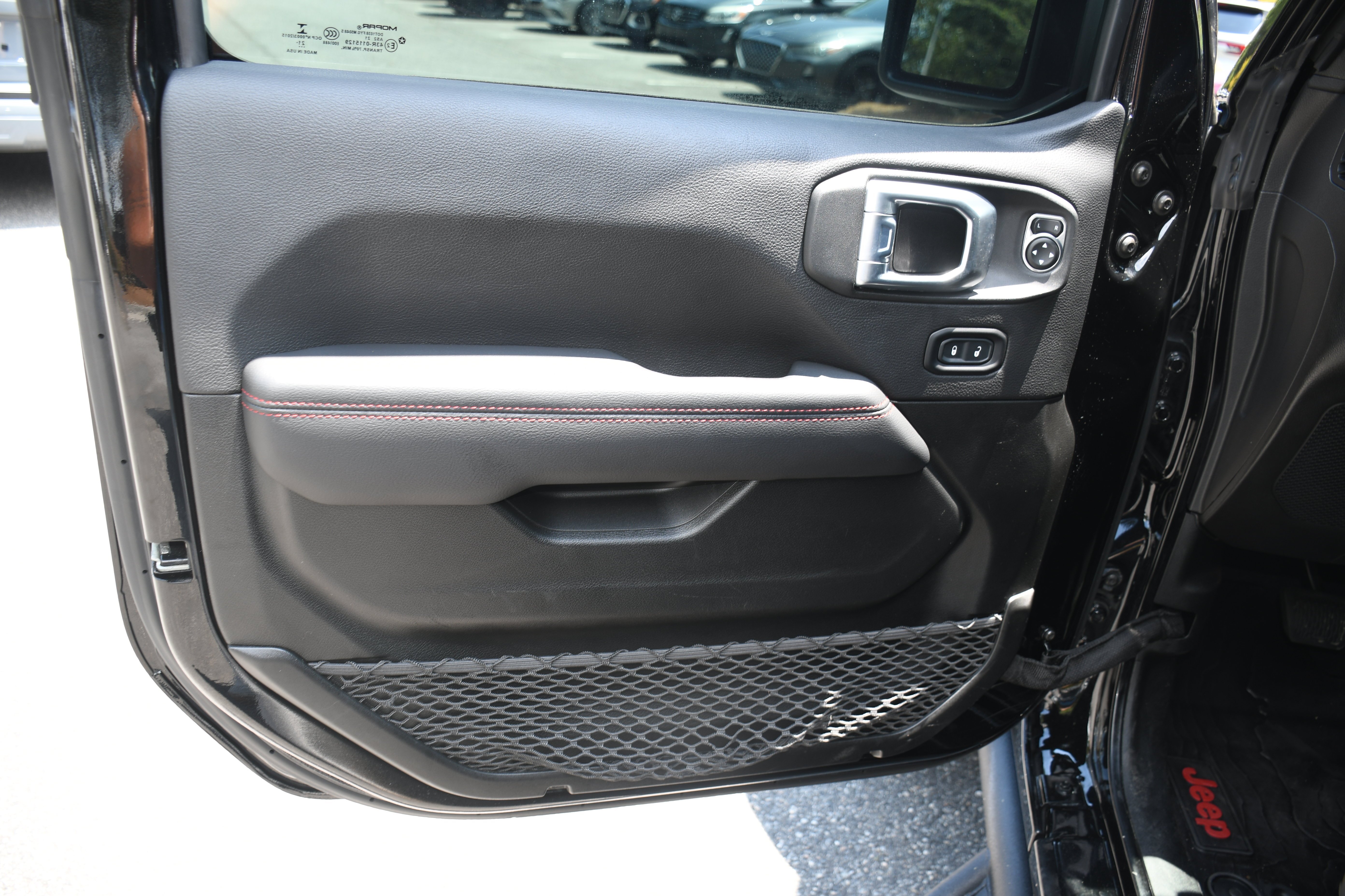 Used 2022 Black Jeep Rubicon image 9