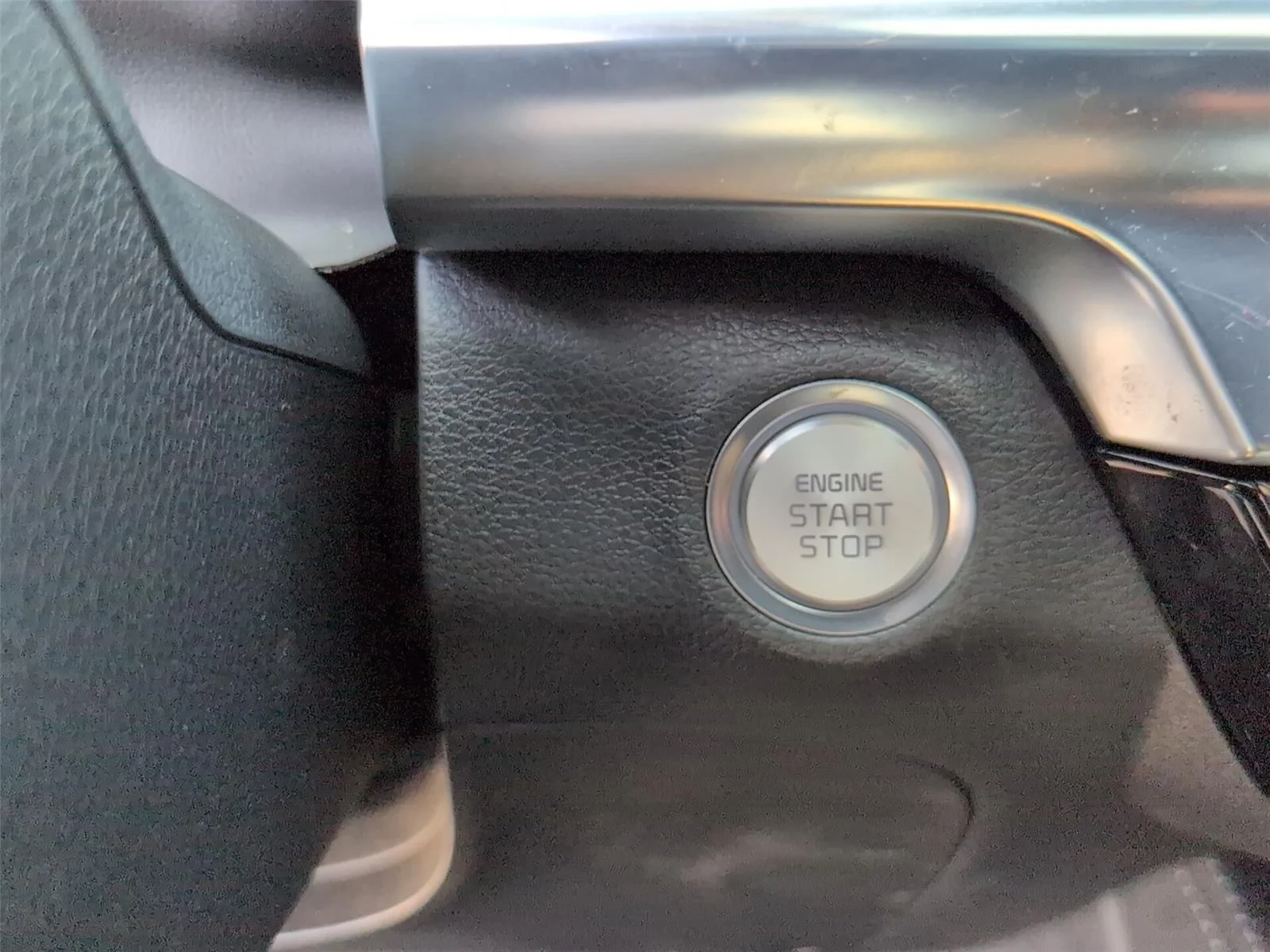 Used 2022 Dark Moss Kia SX image 29